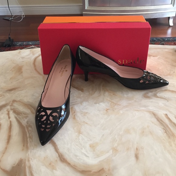 Kate spade patent leather kitten heal pumps - Picture 2 of 4